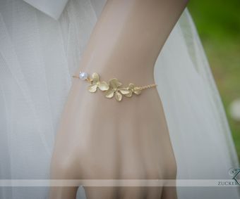 Blumenranke Gold Armband